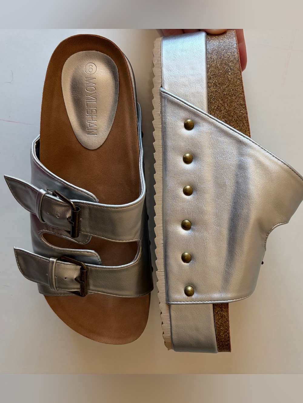 Moyilishan Silver Platform Sandals Women’s Size 9